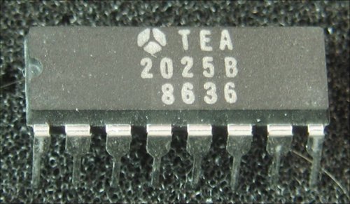 TEA 2025  2X NF-E, 15V, 1,5A, 2X2,3W(9V-4Ê)